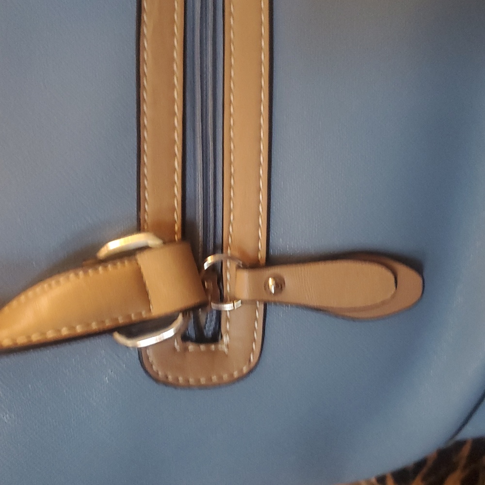 GIANI BERNINI Light Blue Tote Bag with Tan Accents - Picture 6 of 13